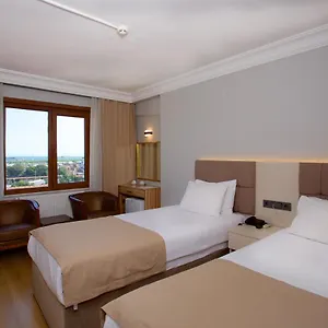 3* Otel Grand Ant